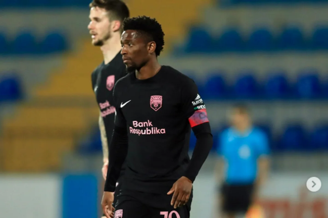 "Sabah" futbolçusu Cesse Sekidika ilə yollarını ayırıb