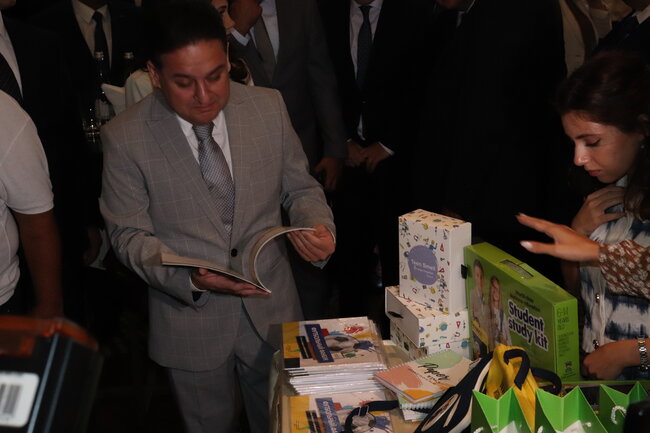 Murad Dadaşov yeni görüntüsü ilə mat qoydu - FOTO