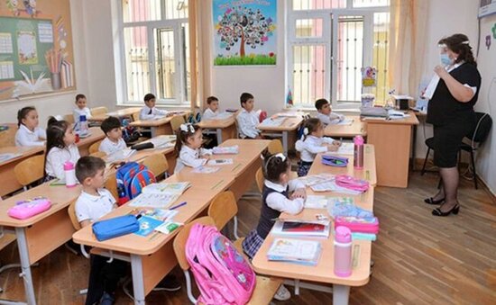 Daha bir məktəb distant təhsilə keçdi