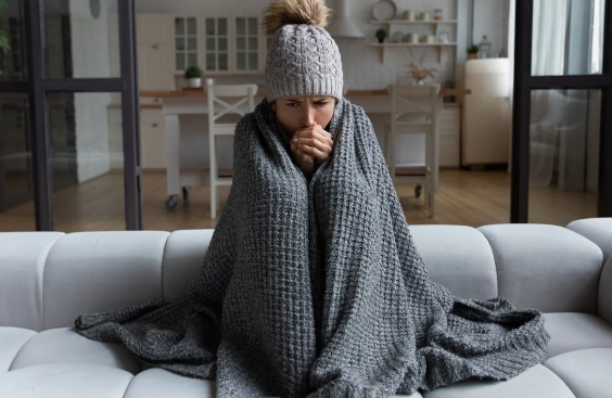 Daim üşüyən insanlara xəbərdarlıq: Təhlükəli xəstəlik əlaməti ola bilər