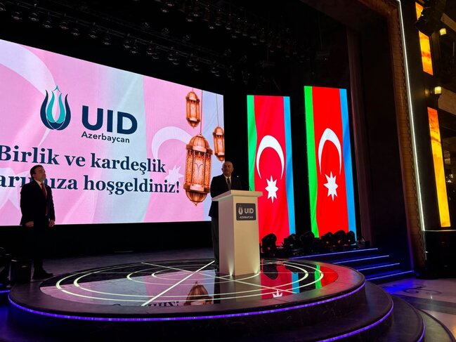 Bakıda Beynəlxalq Demokratlar Birliyinin (UID) Azərbaycan nümayəndəliyinin təşkilatçılığı ilə iftar süfrəsi açılıb - FOTOLAR