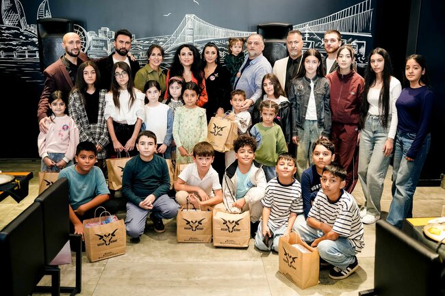 Dr.Aygün Ay və Cahangir Kərimzadənin təşəbbüsü ilə şəhid və qazı ailələri üçün səhər yeməyi təşkil olunub