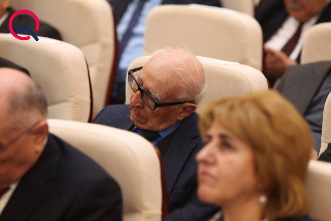 İclas o qədər maraqsızdır ki... - Fotolar