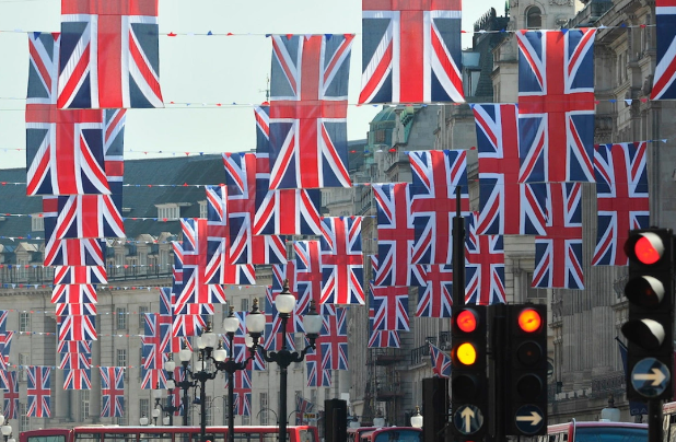 Britaniya müalicə üçün Qəzzadan 300 uşağı təxliyə etməyi planlaşdırır