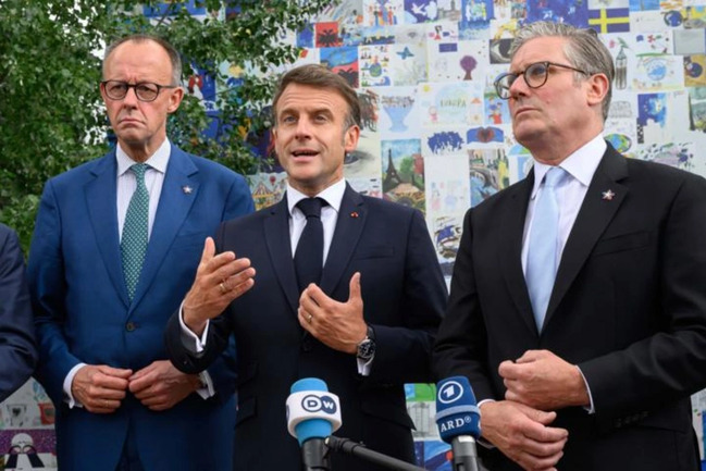 Merts, Starmer və Makron Londonda Ukrayna üzrə məsləhətləşmələrə qatılacaq