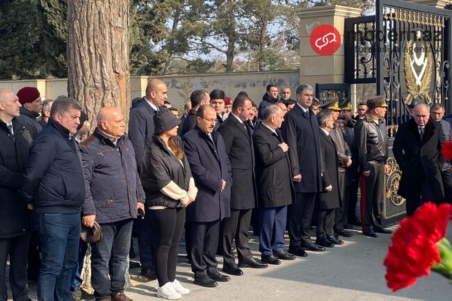 Orxan Əsgərovun son mənzili - Dəfnə nazirlər də gəldi