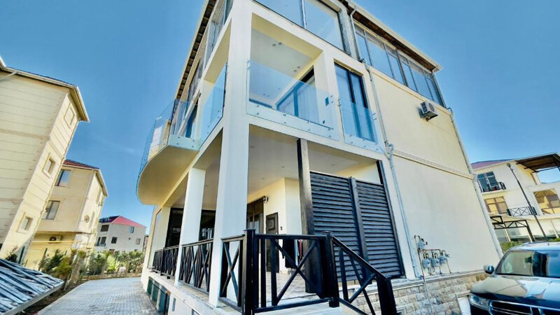 "Delmar Residence"də 9800 manatlıq oğurluq