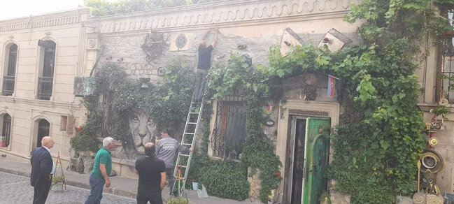 Tənqidlərə səbəb olan "Dəmir yumruq" abidəsi SÖKÜLDÜ - FOTO