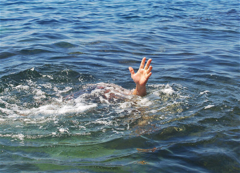 Suda boğulma halları niyə artıb ? - AÇIQLAMA