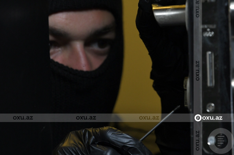 Ağstafada maskalı şəxslər evə basqın etdilər