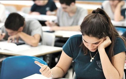 Ali məktəblərə qəbul ola bilməyənlərə şad xəbər - VİDEO