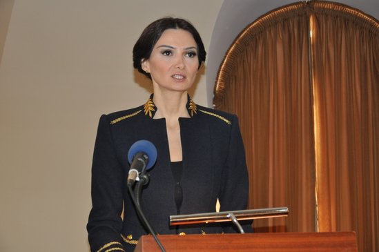 Qənirə Paşayeva tənqid etdi