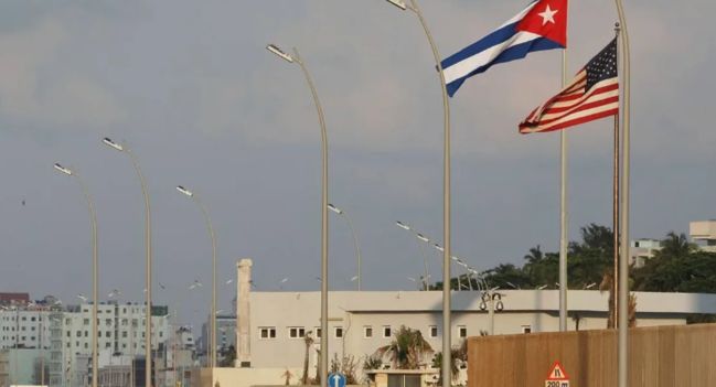 Kuba hakimiyyəti ABŞ səfirliyinə kömək etməyib
