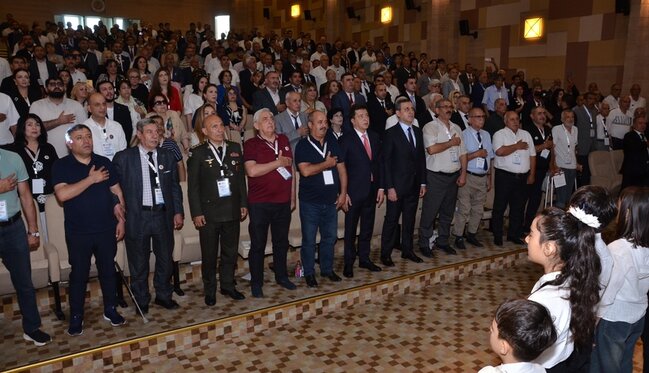 Vəhdət Partiyasının növbədənkənar VI Qurultayı keçirildi – Yeni sədr seçildi - FOTO