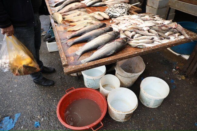 "Vasmoy" bazarında antisanitar vəziyyət - Məsuliyyəti kim daşıyır?+Video