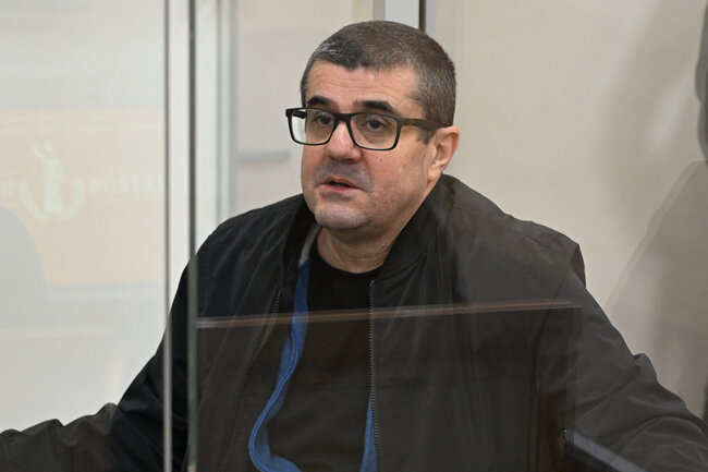 Arayikgilin məhkəməsində prokurorların çıxışı başladı - Fotolar