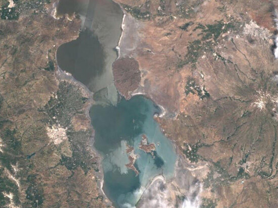 Urmiyə gölündə suyun səviyyəsi azalıb