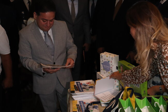 Murad Dadaşov yeni görüntüsü ilə mat qoydu - FOTO