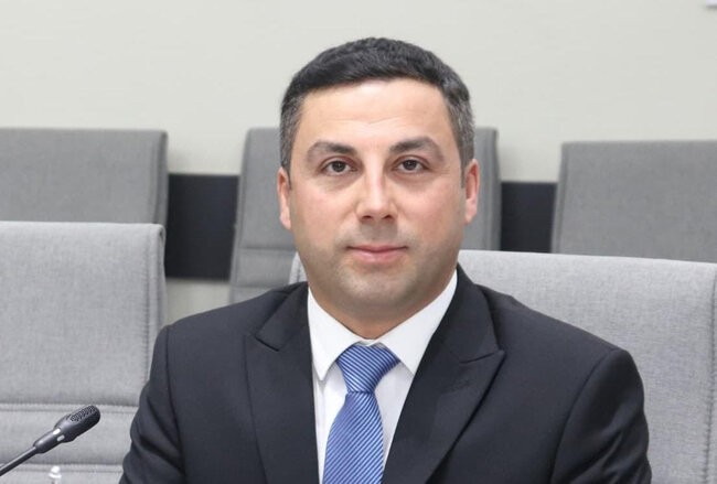 "Əgər efirə çıxa bilirsinizsə, çıxıb, bizi yalanlayın" - Əli Vəliyev - VİDEO