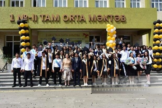 Bir sinfin bütün şagirdləri ali məktəbə qəbul olub