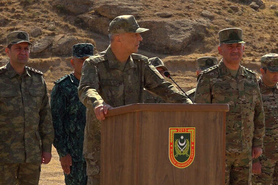 Azərbaycan və Türkiyə generalları birgə təlimləri izlədilər - VİDEO