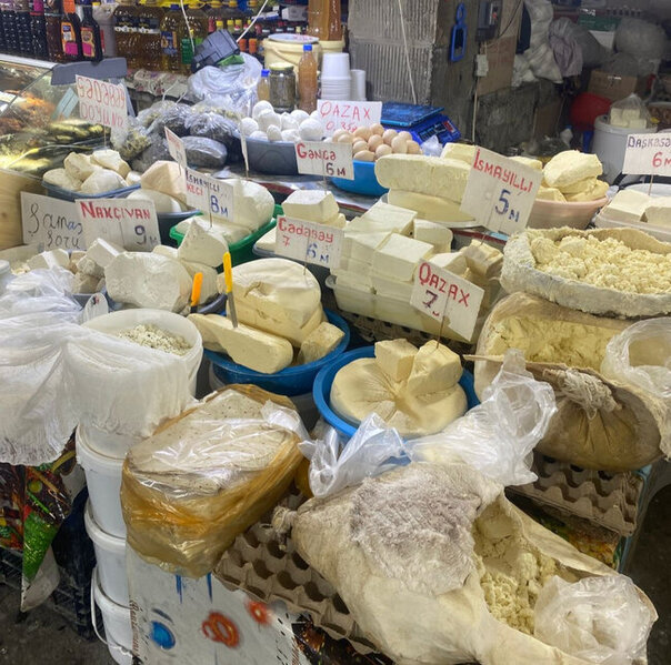 Xırdalan bazarında antisanitar vəziyyət - Video