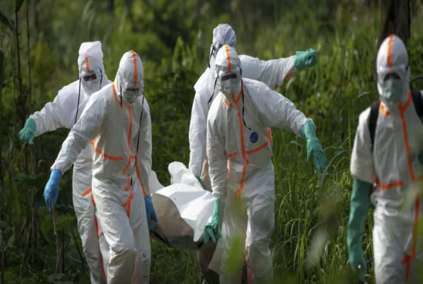 Ebola sürətlə yayılır - Ölənlərin sayı 2 600-ü keçdi