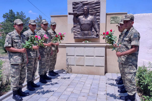 Azərbaycanın Milli Qəhrəmanı Mübariz İbrahimovun xatirəsi yad edildi