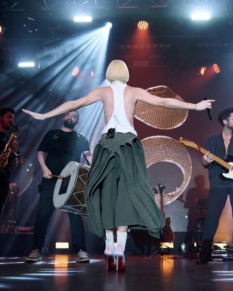 Gülşənin geyimi gündəm oldu - Fotolar