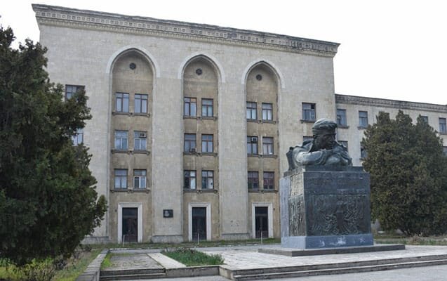 Partlayış kinostudiyanın anbarında baş veribmiş - Mədəniyyət Nazirliyi