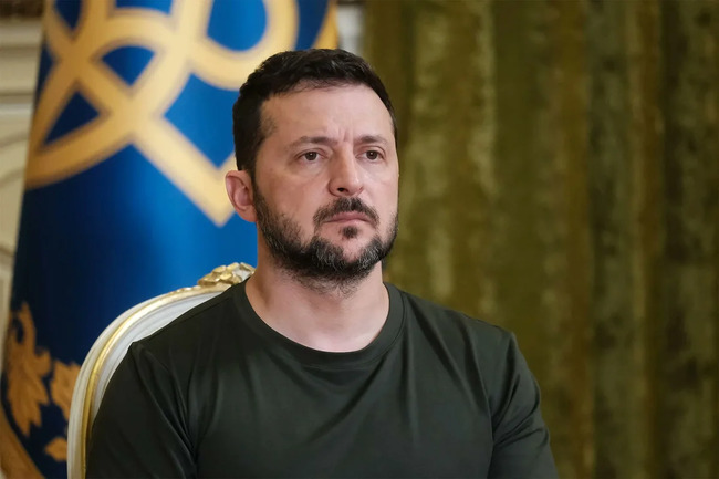 Zelenski: Rusiya Ukraynanın siyasi və hərbi mərkəzlərinə zərbələr endirməyə hazırlaşır