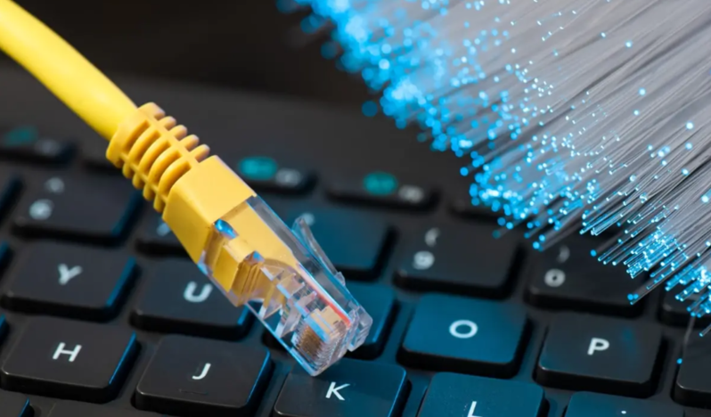 Əfqanıstanda internet tamamilə kəsildi