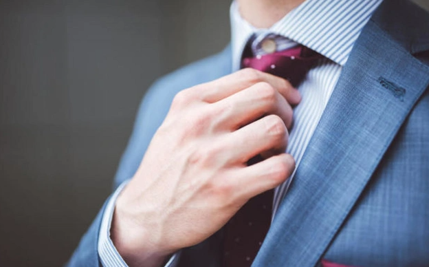 Azərbaycanda rəis vəzifəsindən azad olundu: Yeni təyinat var