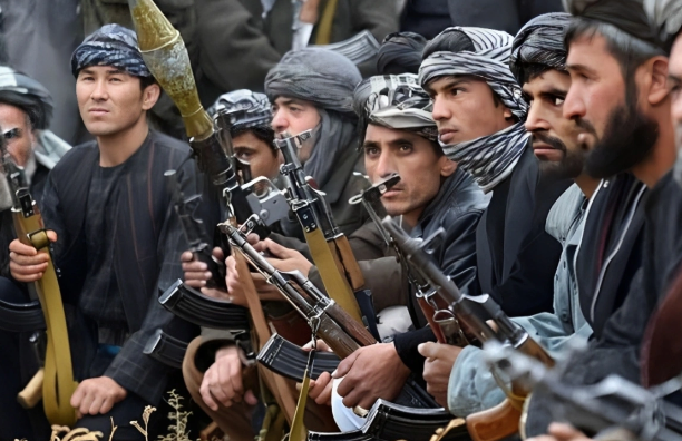 Pakistan "Taliban"ı ABŞ silahlarından istifadə etməkdə ittiham edir