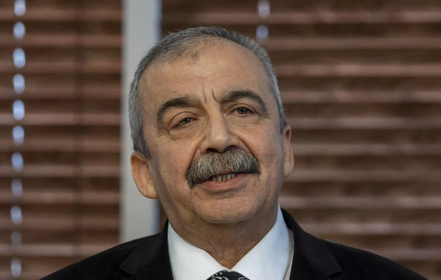 Türkiyə parlamentinin sədr müavini vəfat edib