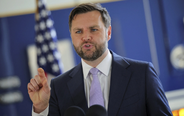 Siyasətdən kosmosa: ABŞ vitse-prezidenti tətilini "uçan boşqab"ların öyrənilməsinə həsr edəcək