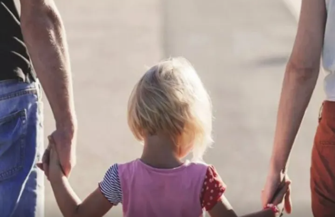 Azərbaycanda nə qədər uşaq qəyyumluğa verilib? - Ailələrin aldığı müavinət AÇIQLANDI