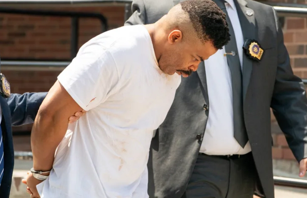 ABŞ-də içkiyə qarşı kitabın müəllifi sərxoş halda maşınla dörd adamı vurub öldürdü