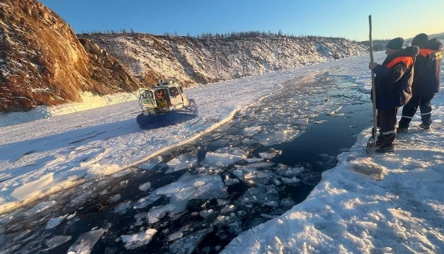 Baykal gölündə batanların şəxsiyyəti müəyyənləşdirildi: Sağ qalan dindirildi