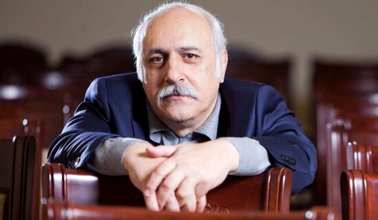 "Elə bil atamın dükanıdır, bilet istəyirlər"