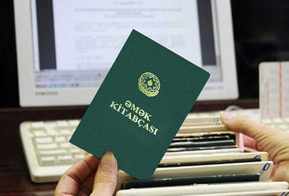 Əmək kitabçaları bu tarixədək istifadə olunacaq: dövriyədən çıxarılacaq - VİDEO