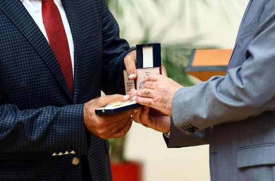 "Əməkdar" və "Xalq" fəxri adları - Təqaüd alan şəxslərin sayı MƏLUM OLDU