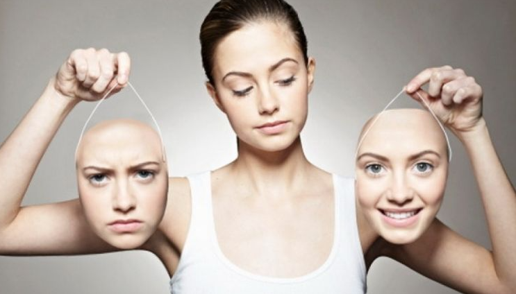 "Emosiyaları gizlətmək vəziyyəti daha da dərinləşdirir və insanı tükənməyə gətirib çıxarır" - AÇIQLAMA