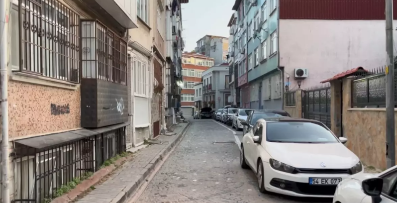 İntihar edən polis məmurunun evindən kişi meyiti tapıldı