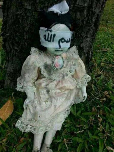 ŞOK FAKTLAR: Sahibini zorlayan, öldürən KUKLALAR - FOTO/VİDEO