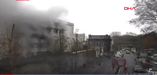 Çıraqan sarayında yanğın oldu - VİDEO