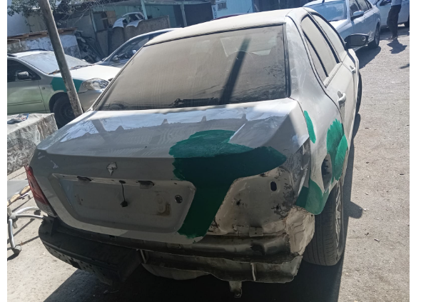 Maşını zədələnən vətəndaş servislə mübahisədə: "Təhvil vermirlər, əlavə pul istəyirlər" - ŞİKAYƏT