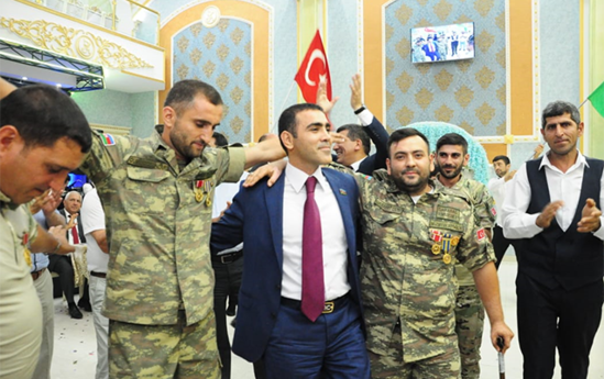 Deputat qazinin toyunda iştirak etdi - Fotolar