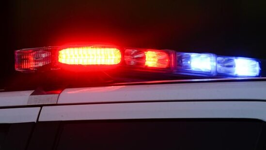 10 yaşlı qız anası ilə dava edən qadını öldürdü