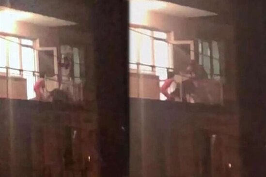 Evdən gələn səs-küy qonşuları QORXUYA SALDI: Ər və arvad eyvanda... - VİDEO